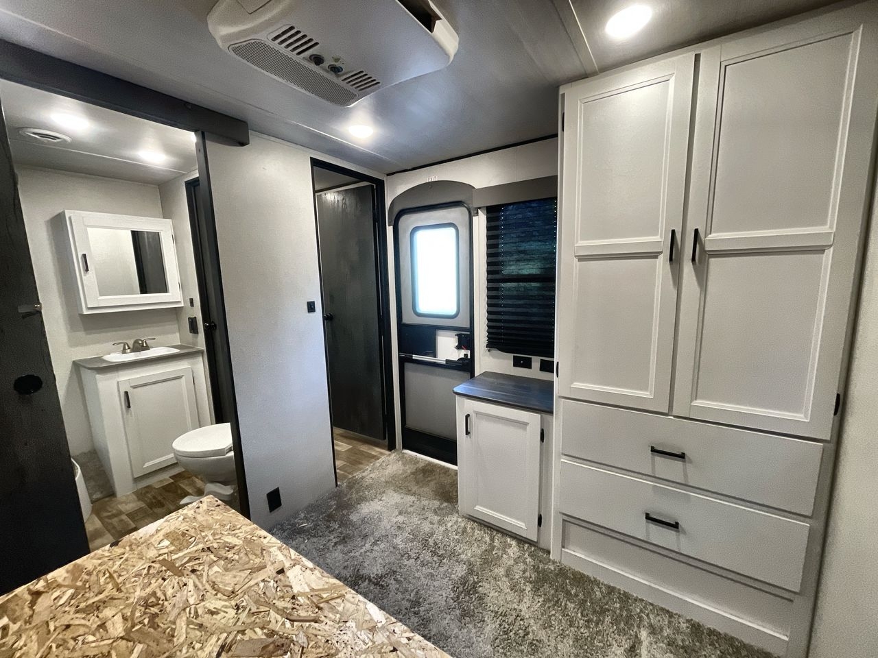 2023 KEYSTONE HIDEOUT 38FKTS