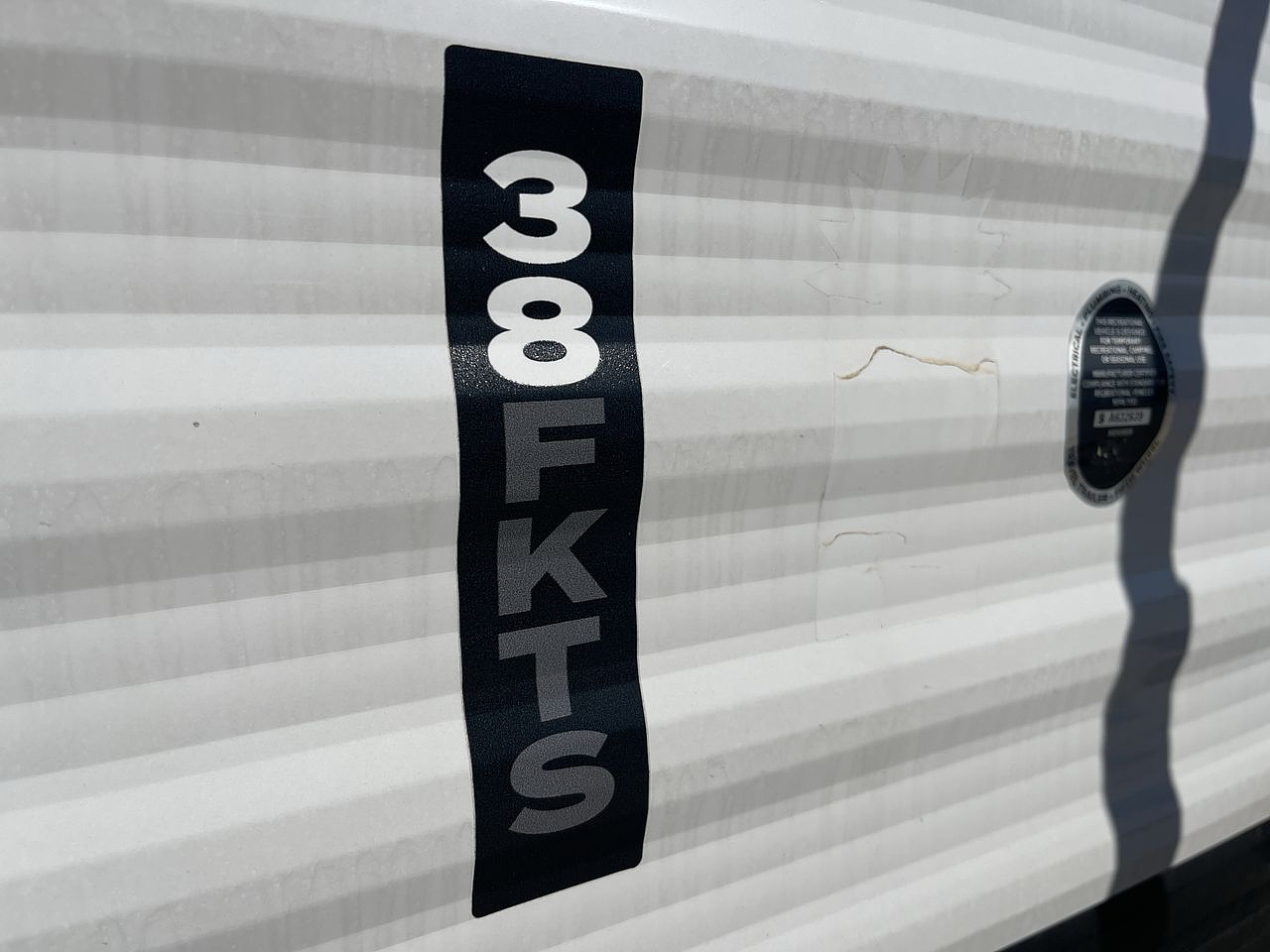 2023 KEYSTONE HIDEOUT 38FKTS