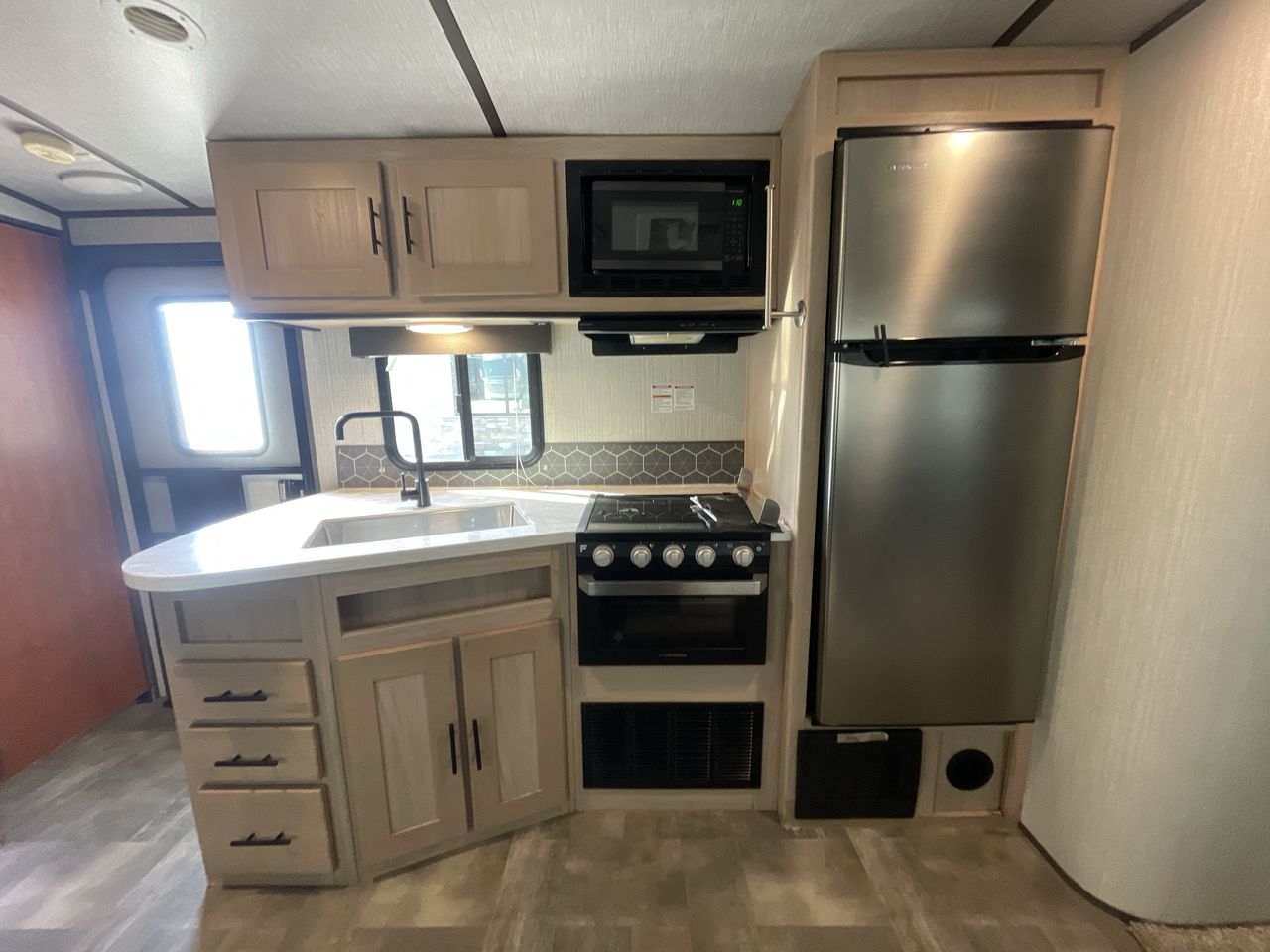 2020 CRUISER RADIANCE 28QD