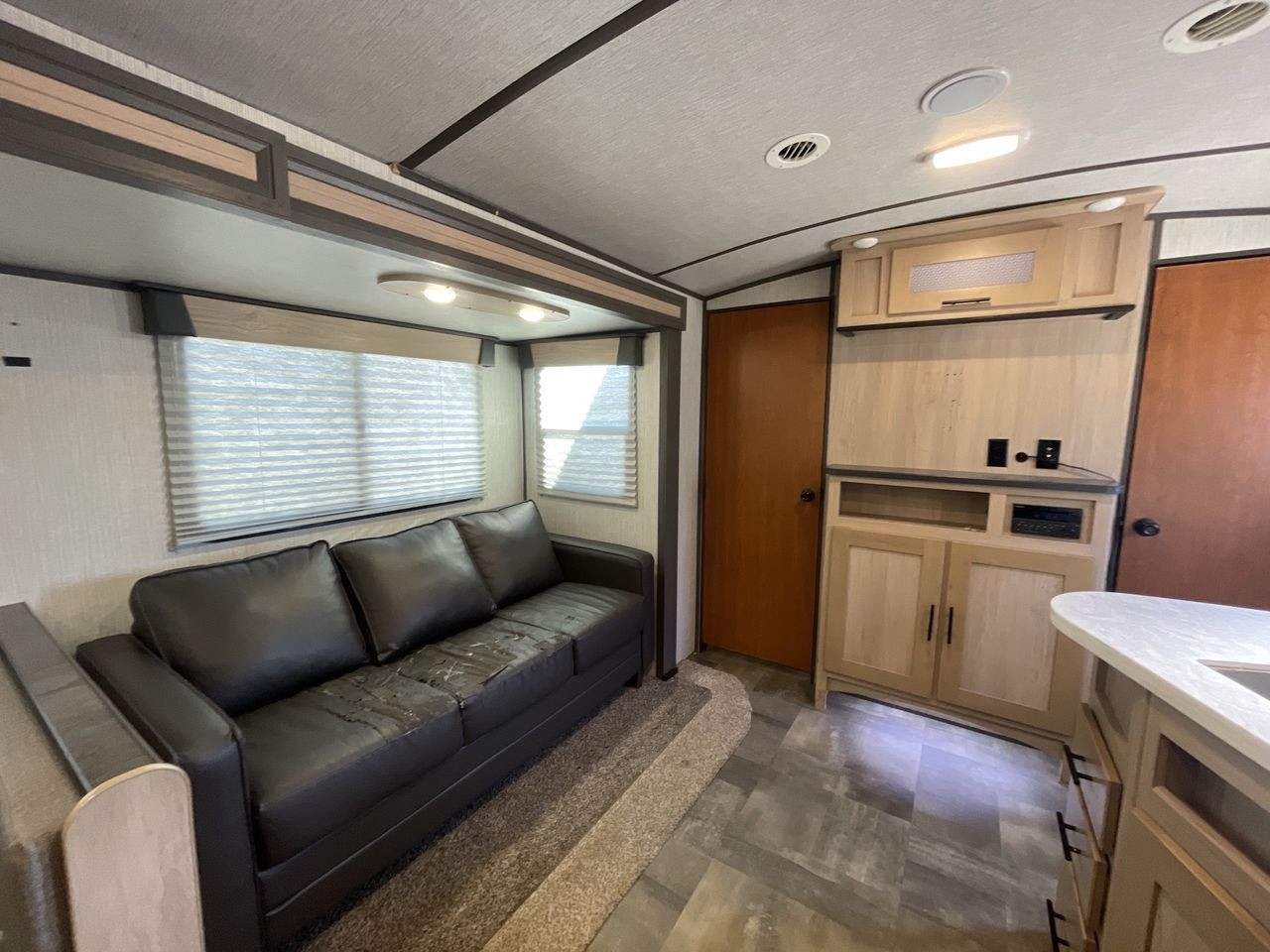 2020 CRUISER RADIANCE 28QD