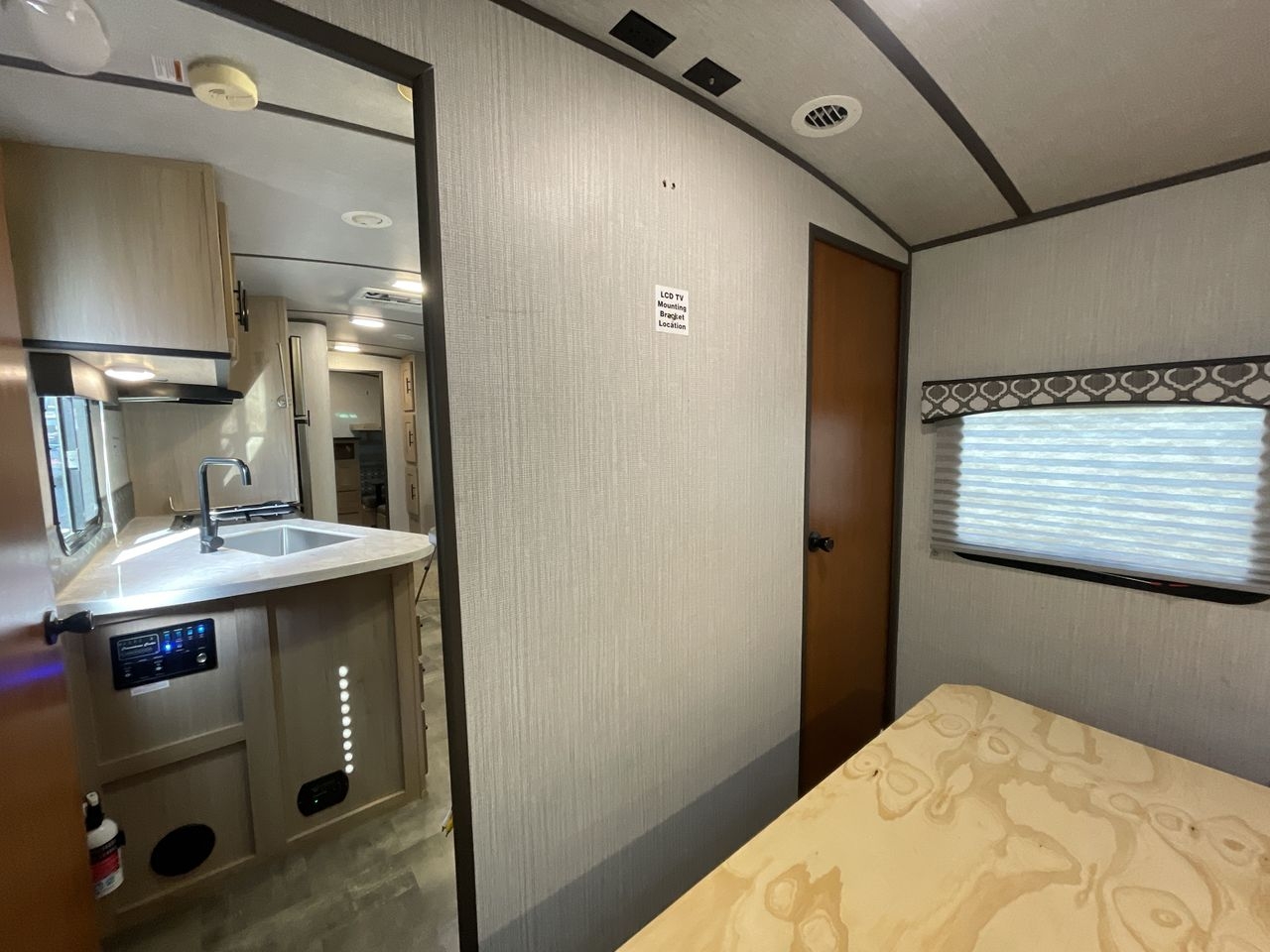 2020 CRUISER RADIANCE 28QD