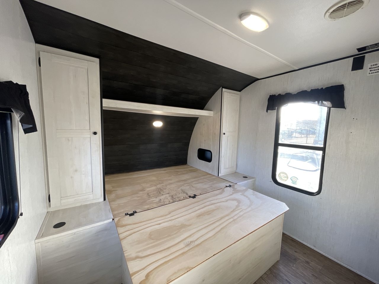 2022 HEARTLAND TRAIL RUNNER 31DB