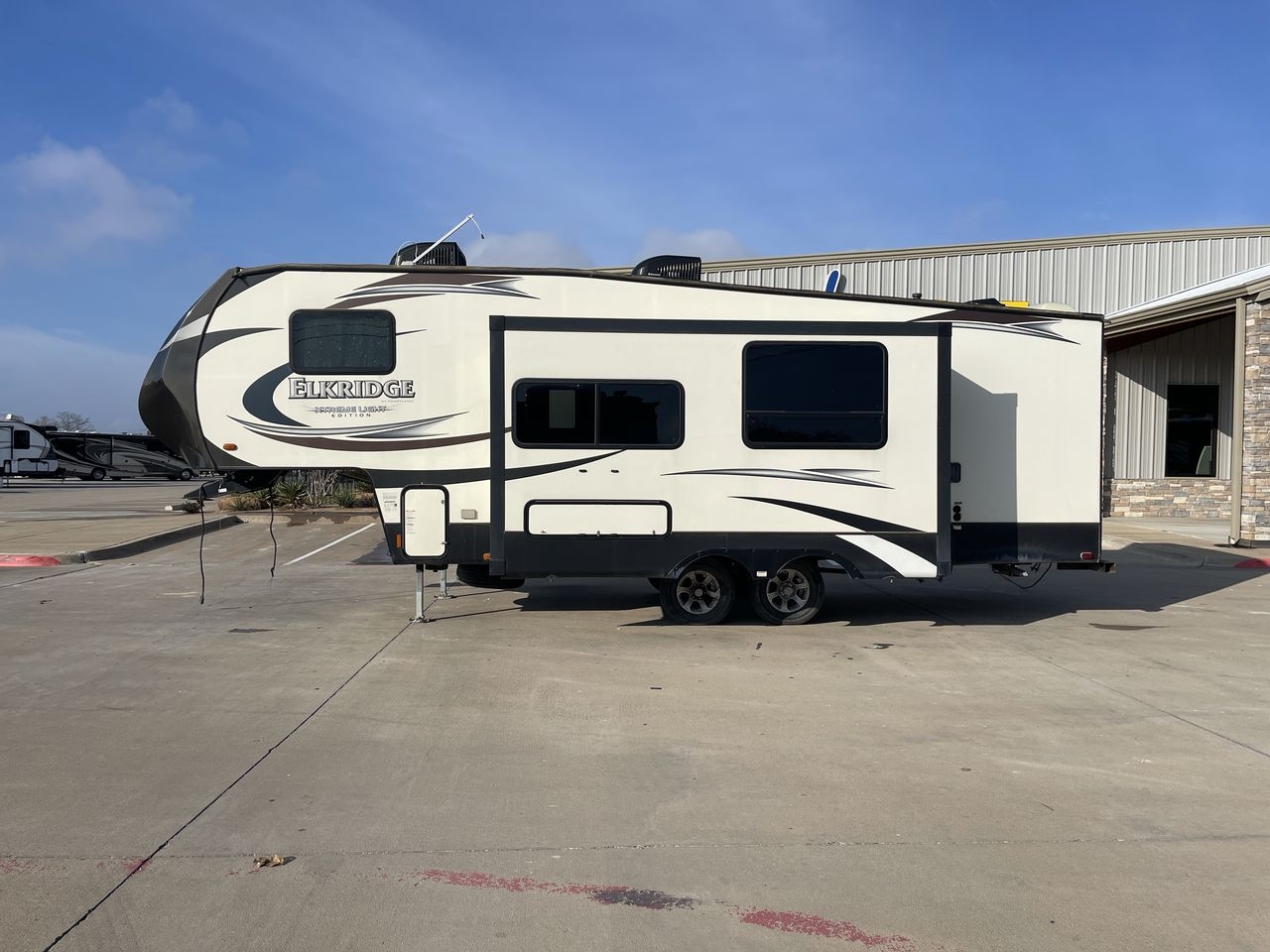 2016 HEARTLAND ELKRIDGE E26