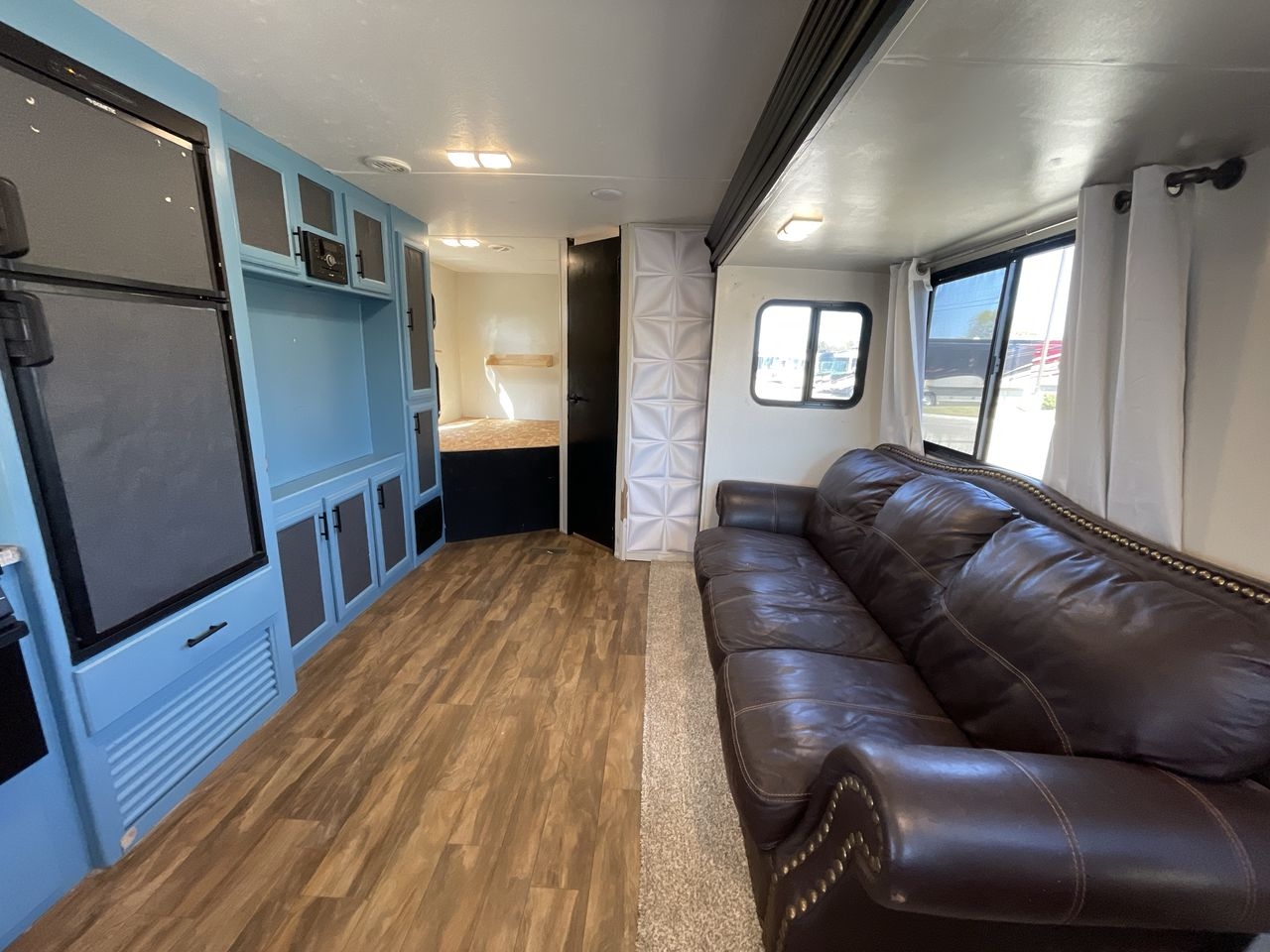 2018 PRIME TIME AVENGER 31DBS