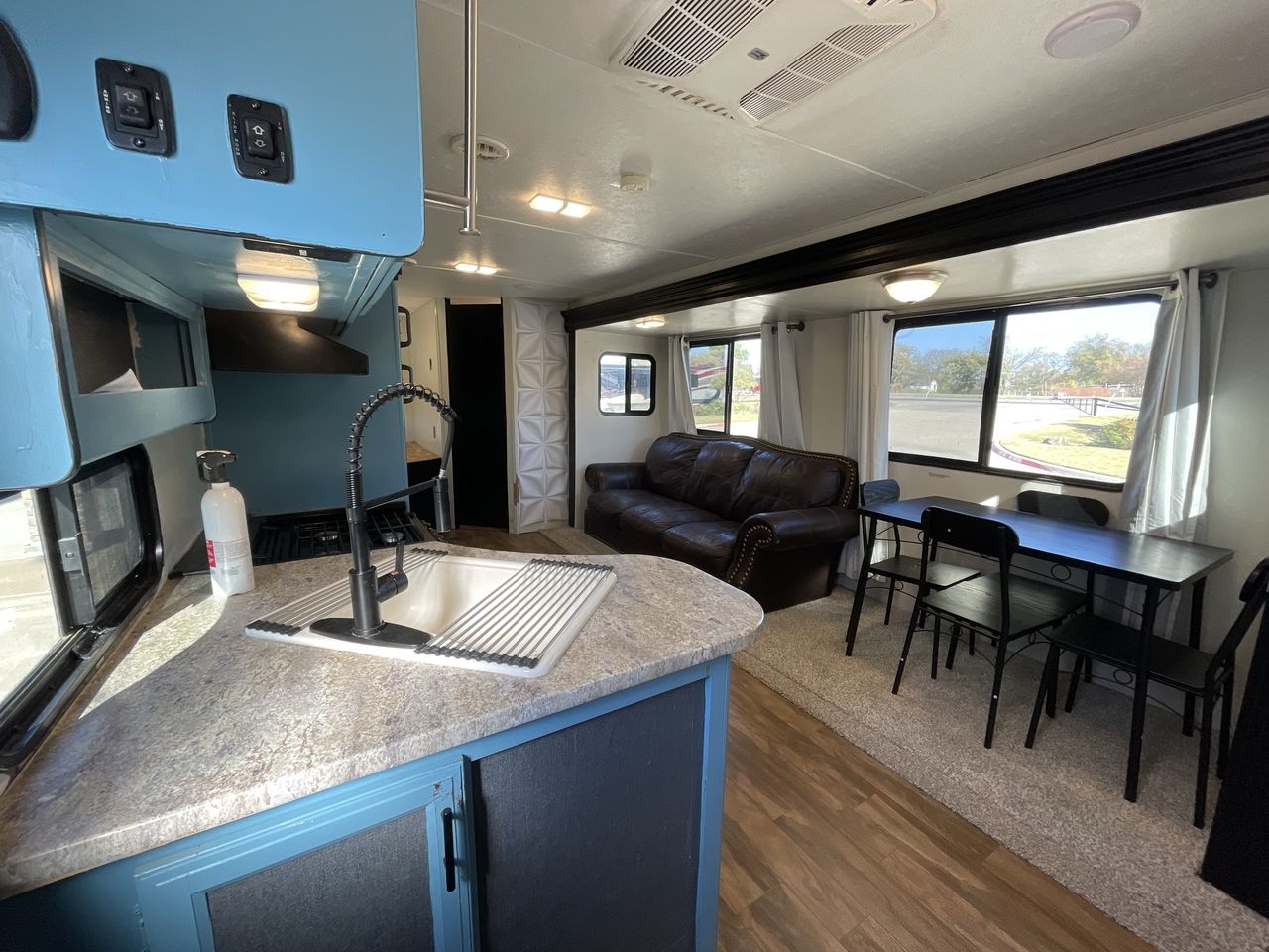 2018 PRIME TIME AVENGER 31DBS