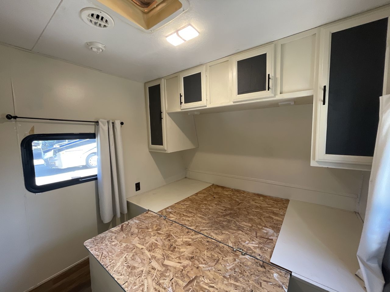 2018 PRIME TIME AVENGER 31DBS