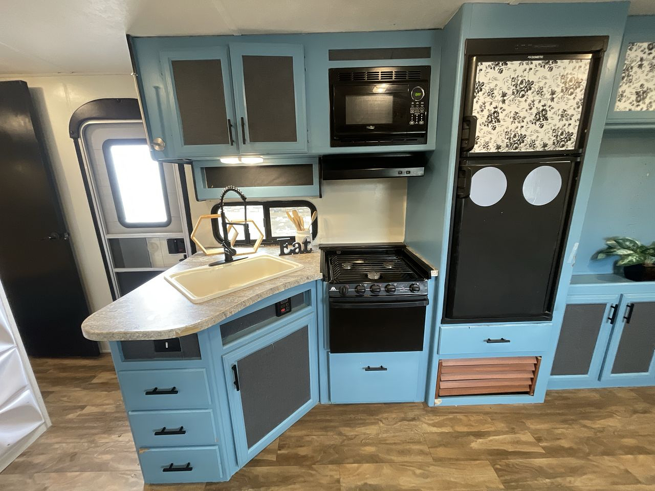 2018 PRIME TIME AVENGER 31DBS