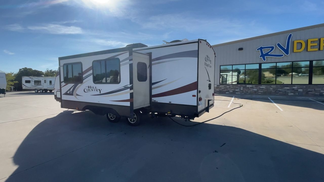 2015 CROSSROADS HILL COUNTRY 26RB