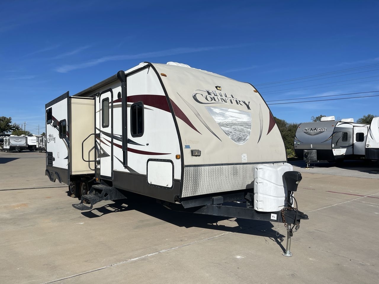 2015 CROSSROADS HILL COUNTRY 26RB