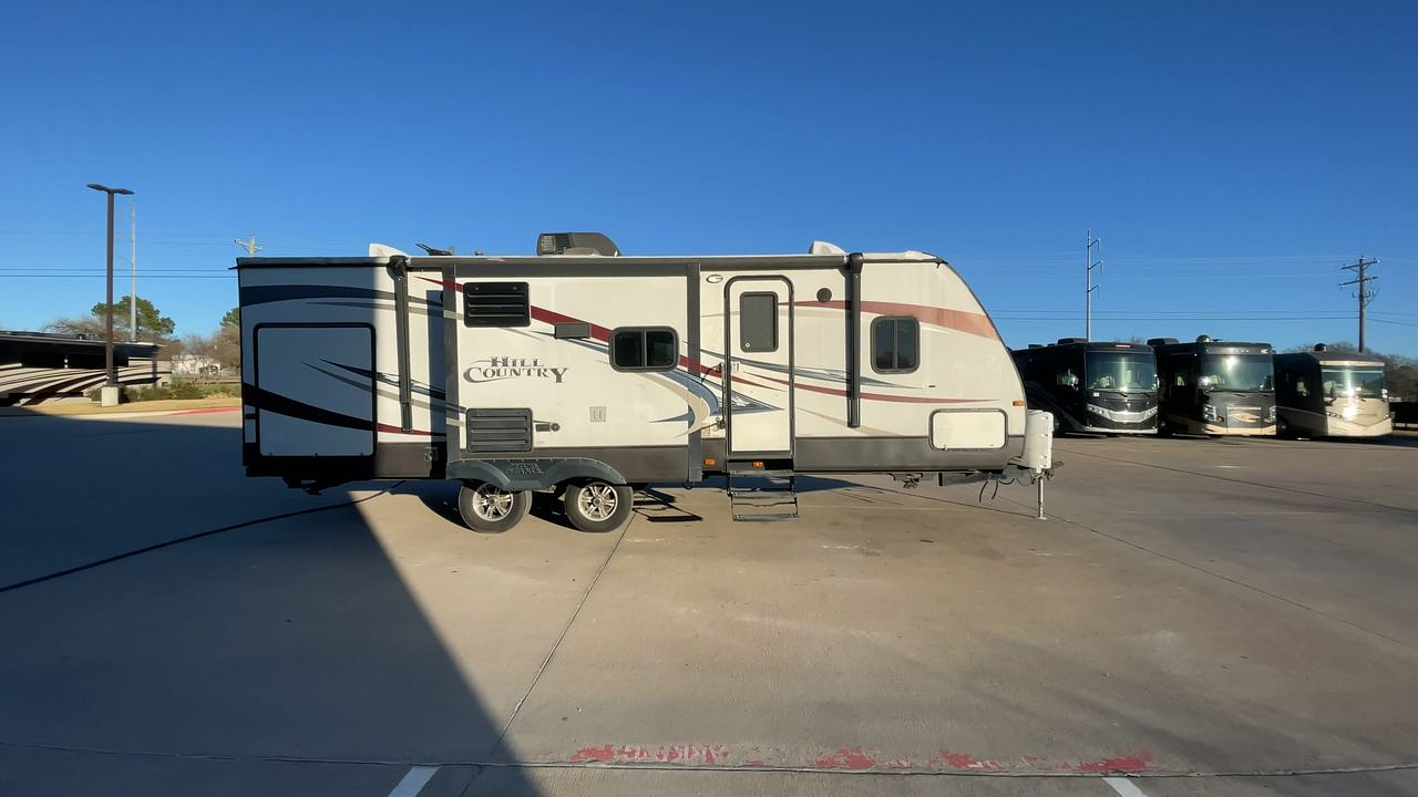 2015 CROSSROADS HILL COUNTRY 26RB
