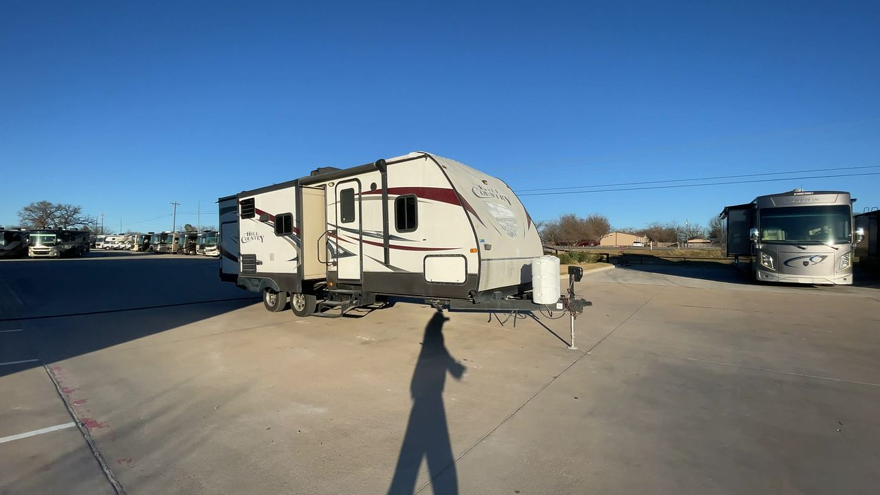 2015 CROSSROADS HILL COUNTRY 26RB