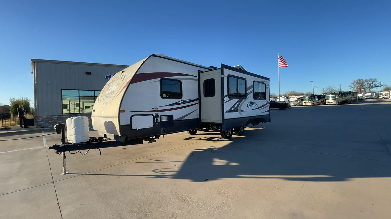 2015 CROSSROADS HILL COUNTRY 26RB