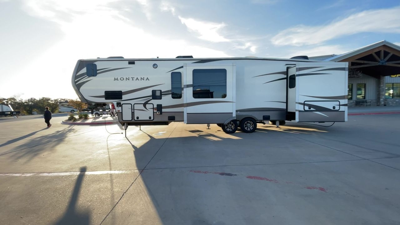 2016 KEYSTONE MONTANA 3820FK