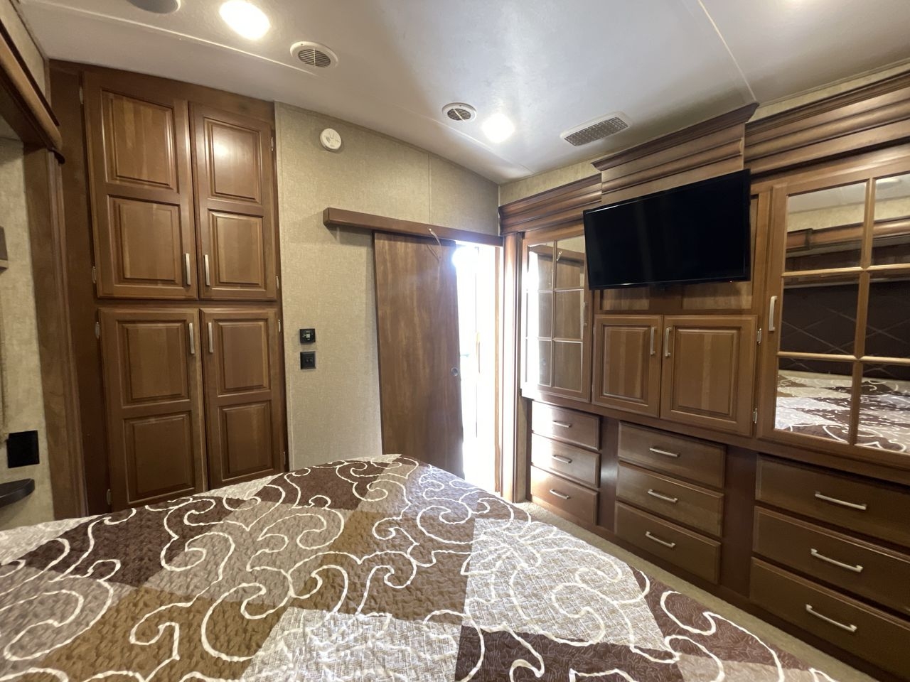 2016 KEYSTONE MONTANA 3820FK