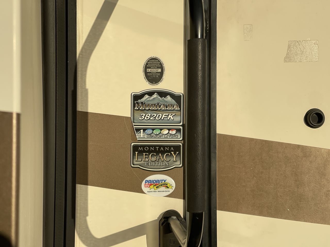 2016 KEYSTONE MONTANA 3820FK