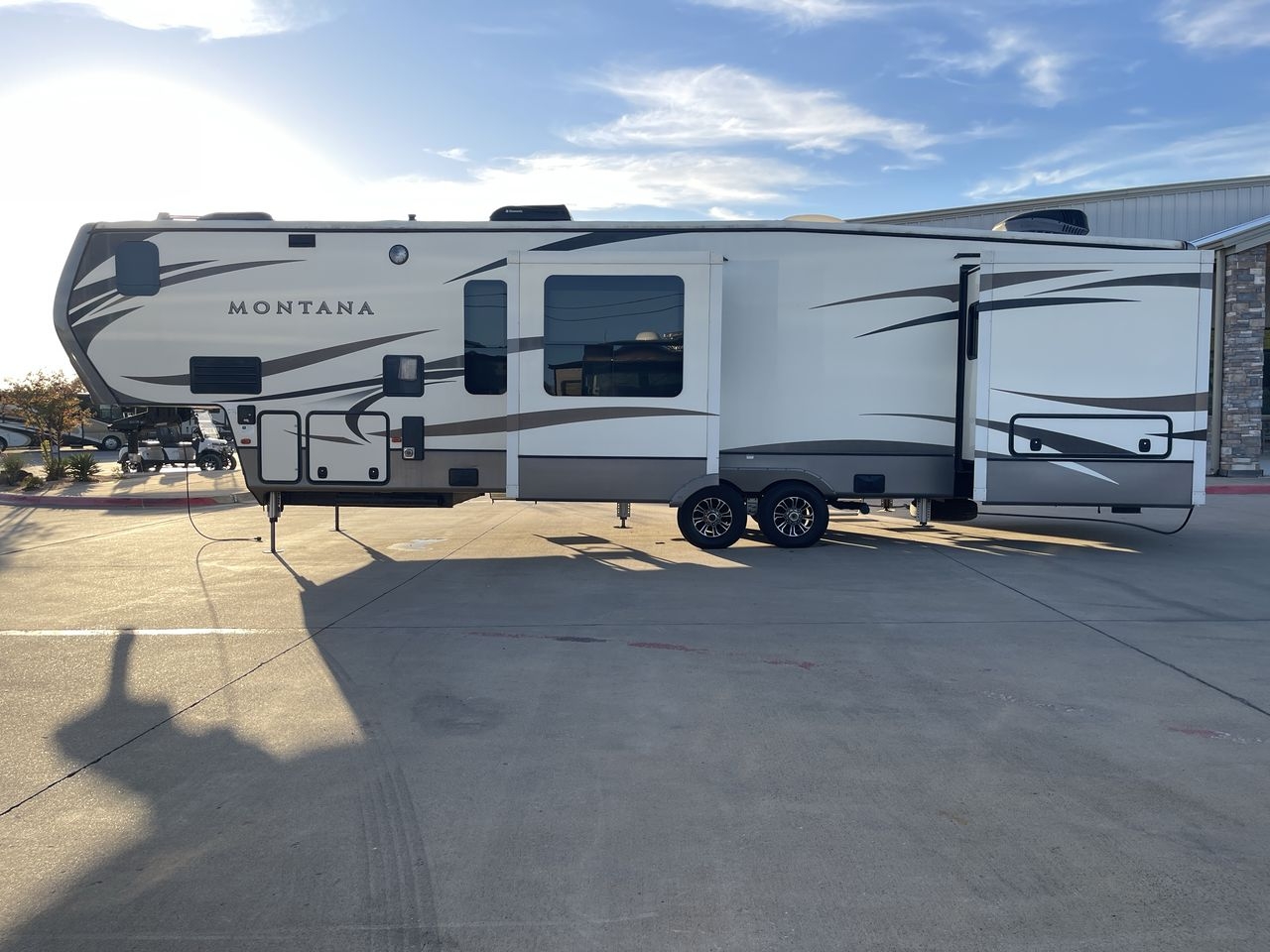 2016 KEYSTONE MONTANA 3820FK