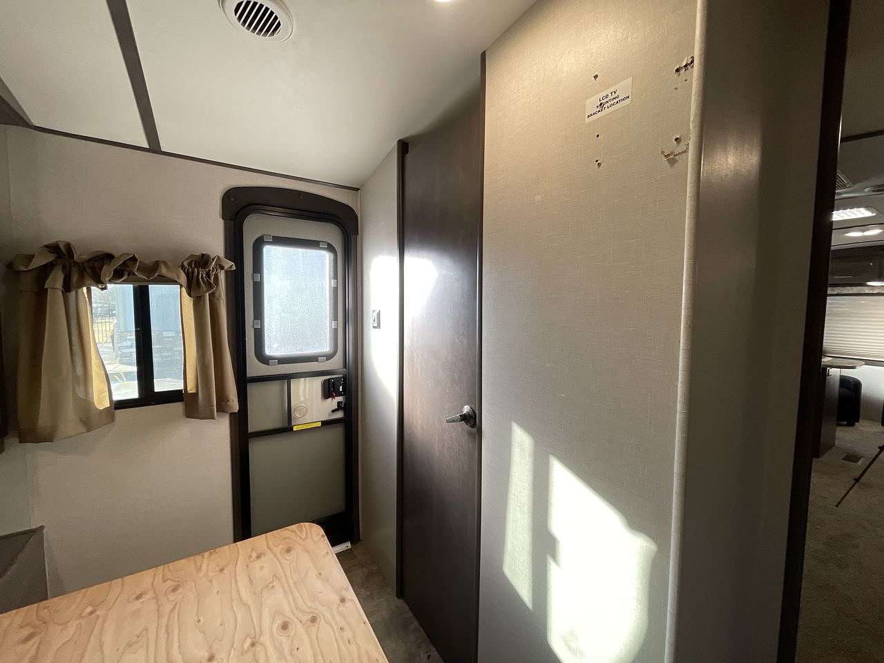 2017 SUNSET TRAIL 271RL