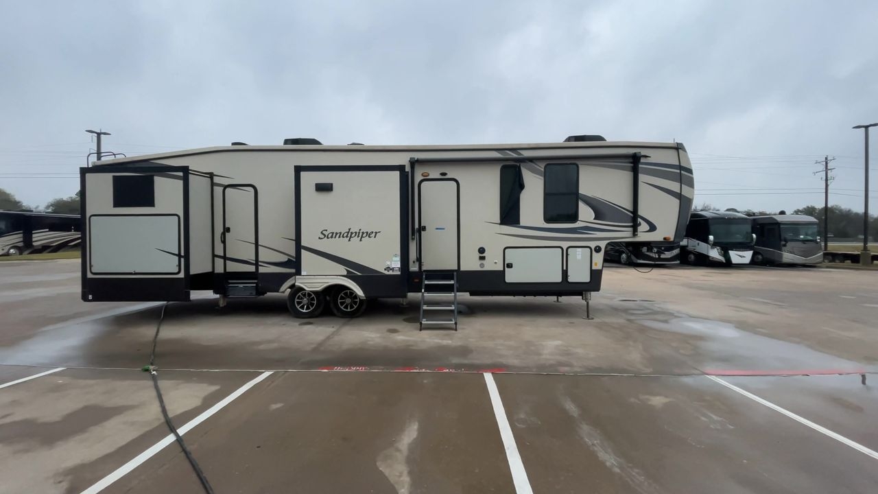 2021 FOREST RIVER SANDPIPER 384QB