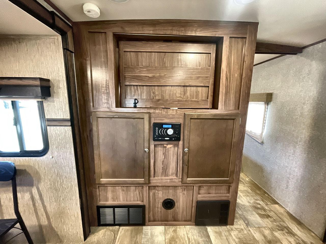 2015 FOREST RIVER SOLAIRE 269BHDSK