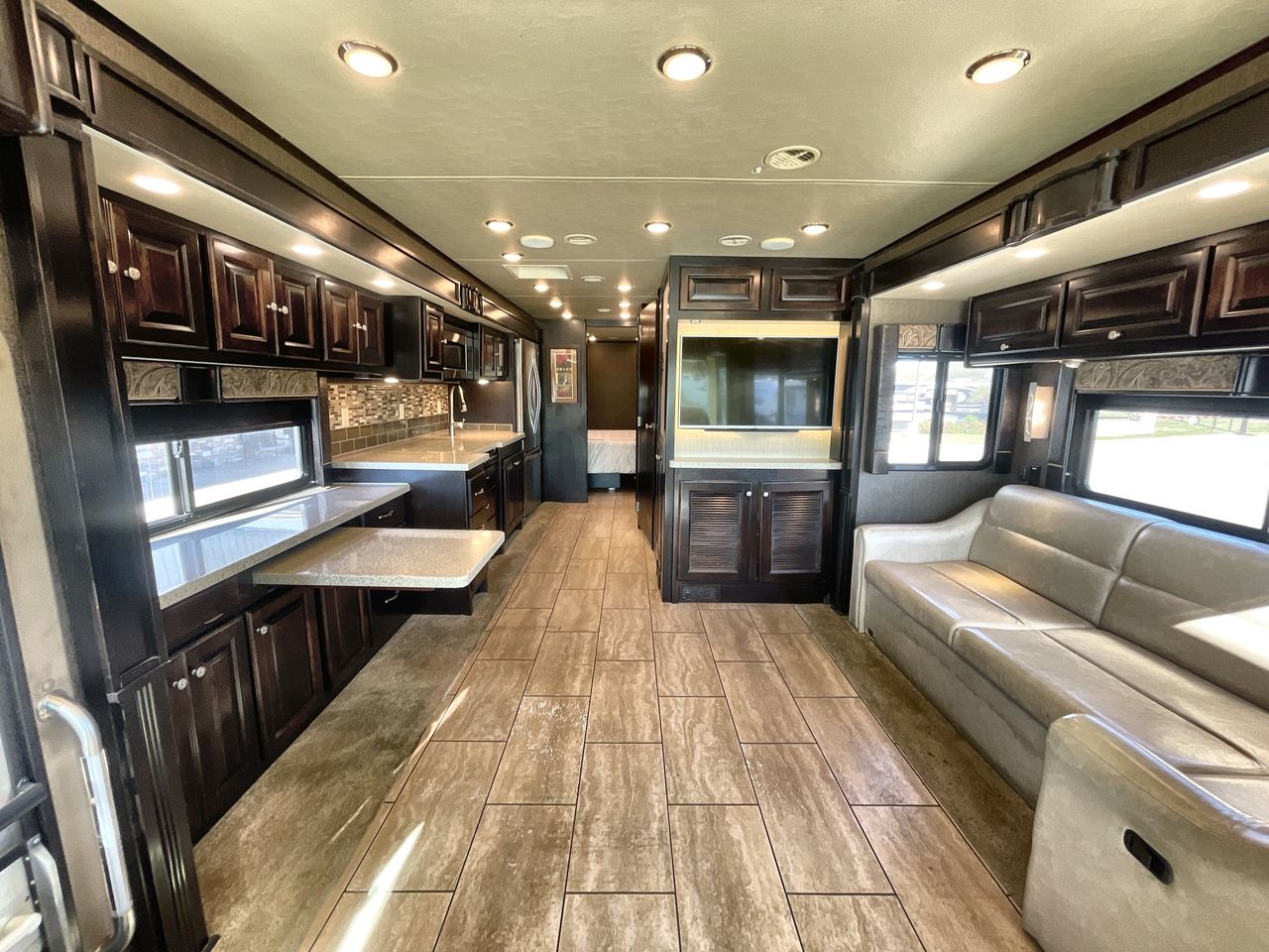 2016 TIFFIN ALLEGRO OPEN ROA34PA