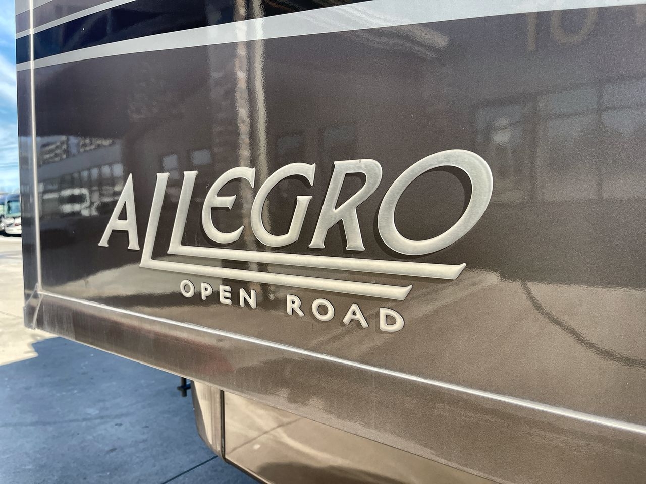 2016 TIFFIN ALLEGRO OPEN ROA34PA