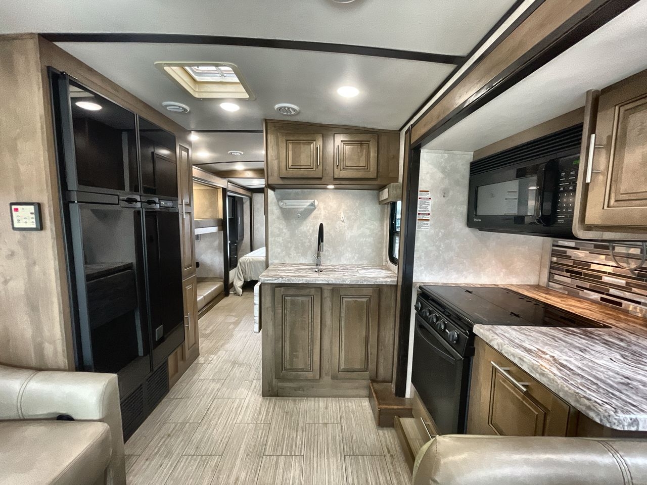 2018 FOREST RIVER FR3 32DS