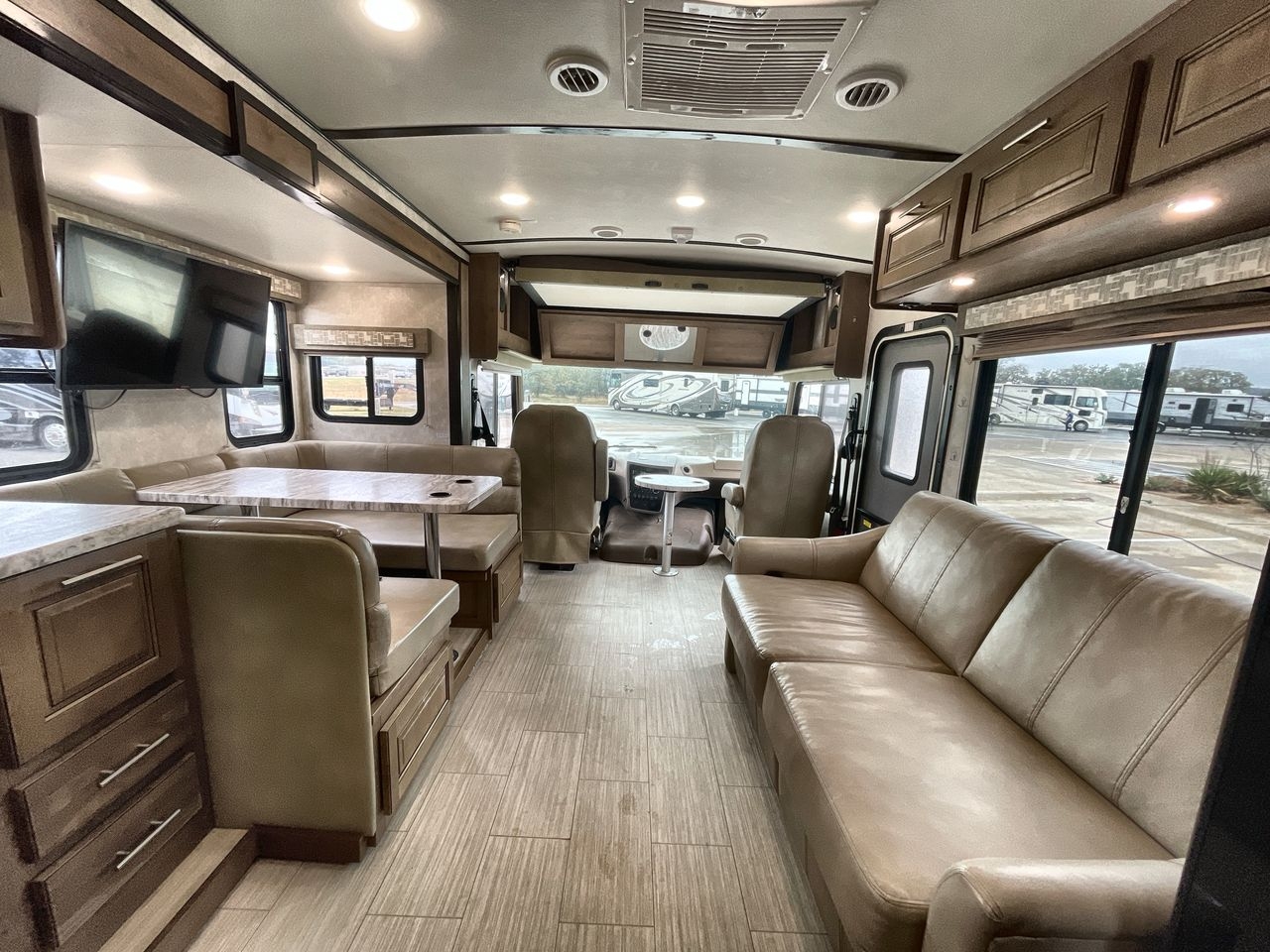 2018 FOREST RIVER FR3 32DS