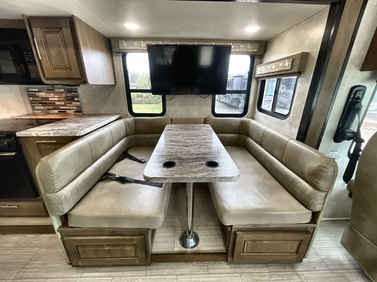 2018 FOREST RIVER FR3 32DS