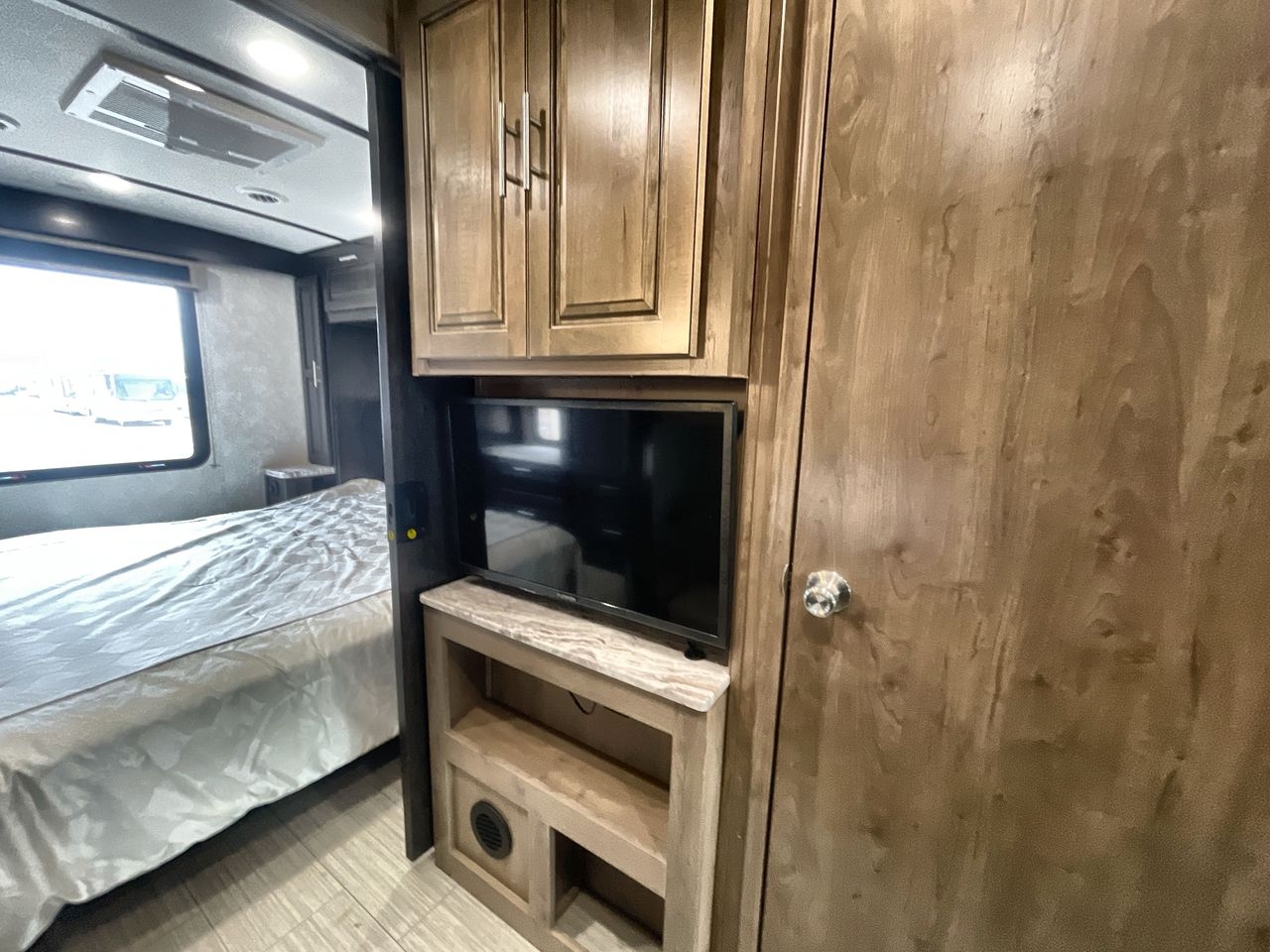 2018 FOREST RIVER FR3 32DS