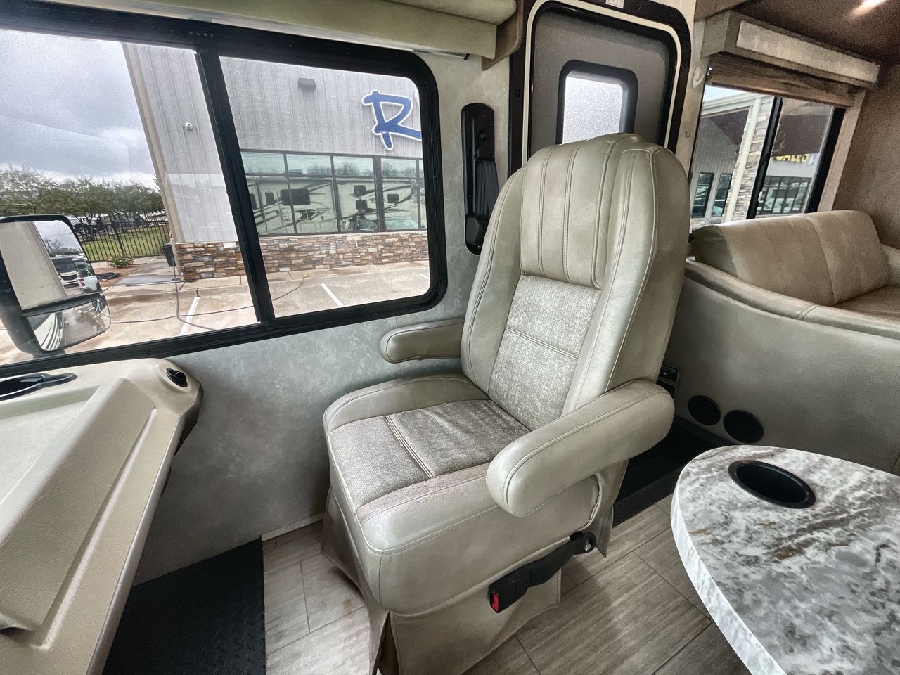 2018 FOREST RIVER FR3 32DS