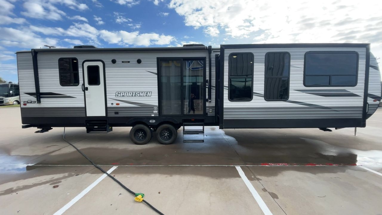 2022 KZ SPORTSMEN 363FL