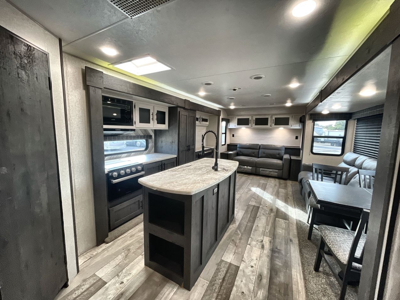 2022 KZ SPORTSMEN 363FL