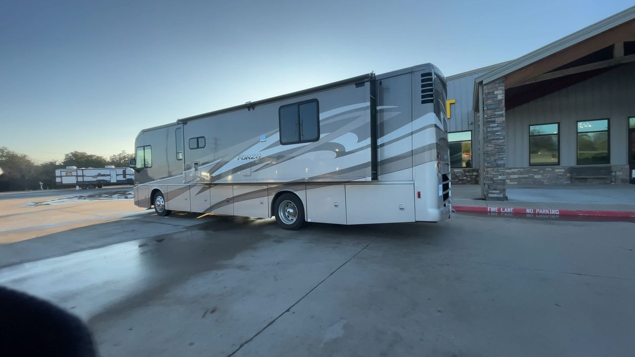 2016 WINNEBAGO FORZA 36G