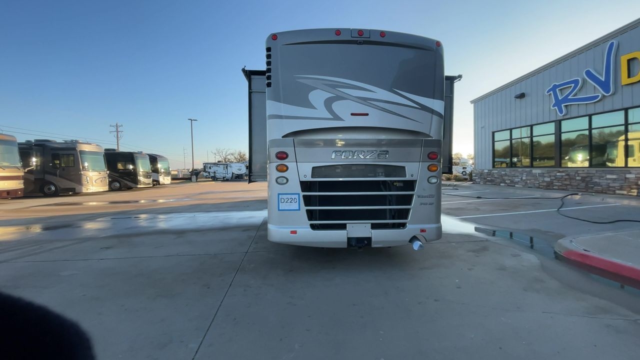 2016 WINNEBAGO FORZA 36G