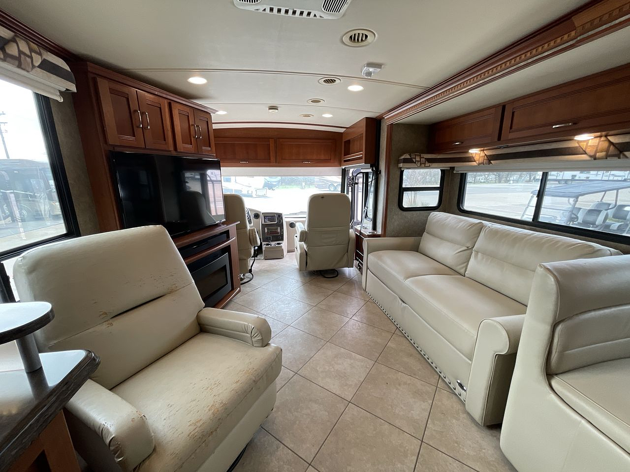 2016 WINNEBAGO FORZA 36G