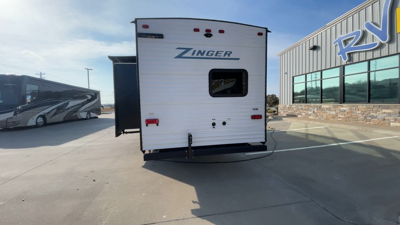 2025 CROSSROADS ZINGER 260BH