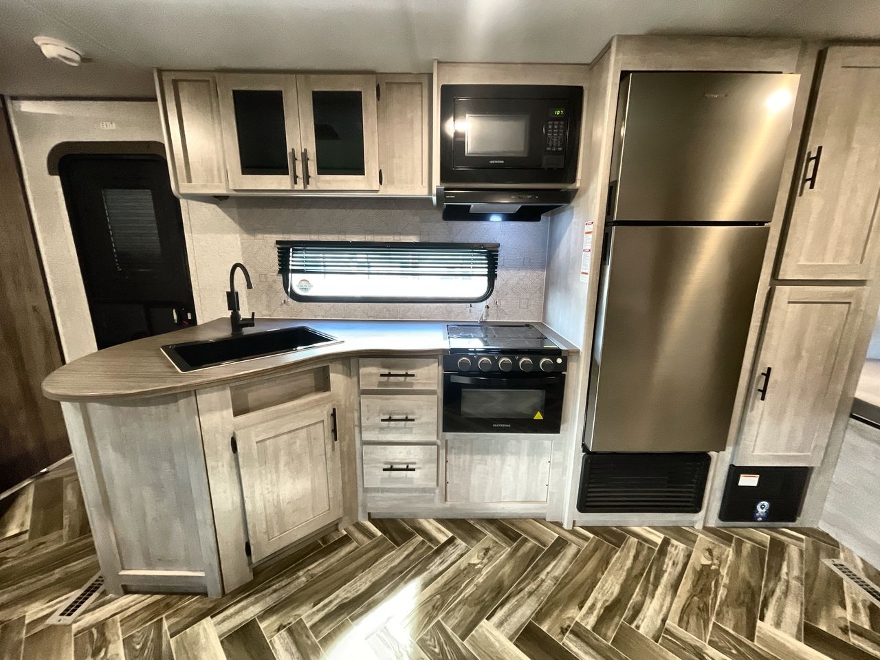 2025 CROSSROADS ZINGER 260BH