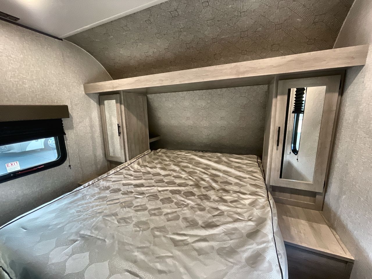 2025 CROSSROADS ZINGER 260BH