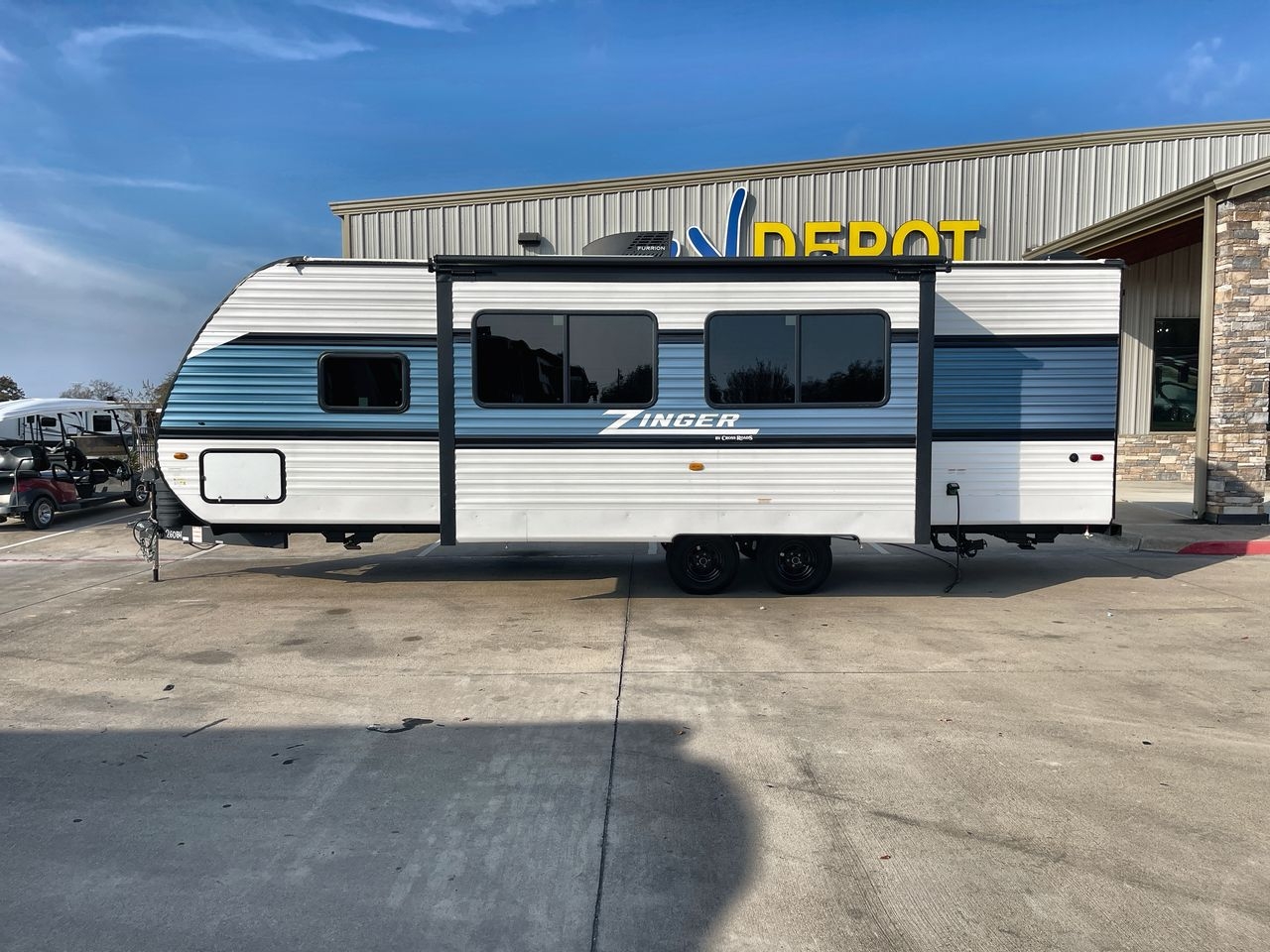 2025 CROSSROADS ZINGER 260BH