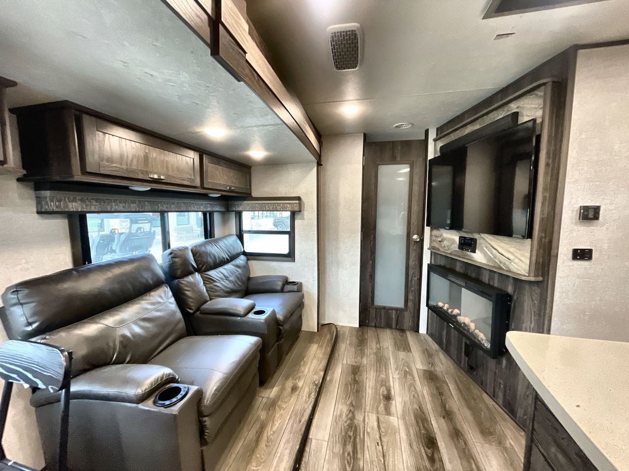 2020 HIGHLAND RIDGE MESA RIDGE 328BHS