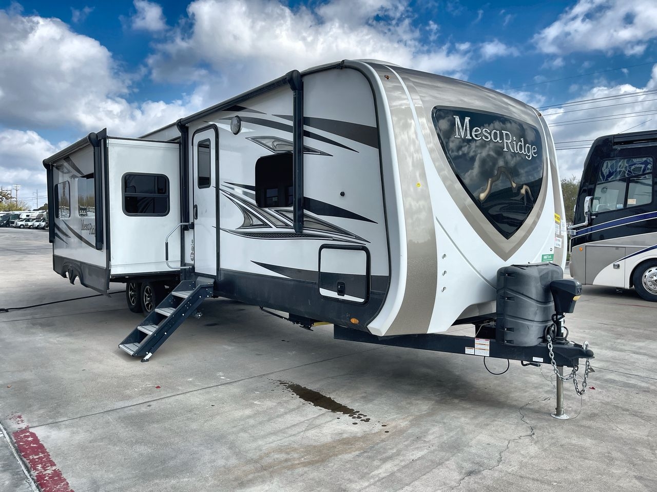 2020 HIGHLAND RIDGE MESA RIDGE 328BHS