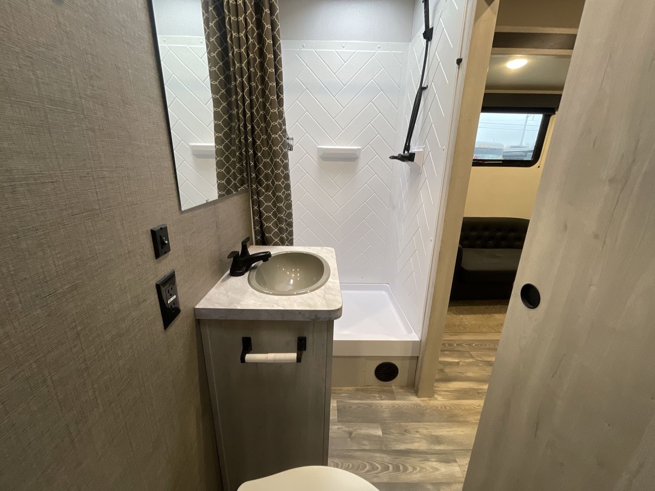 2023 FOREST RIVER WILDCAT 39QB-ONE