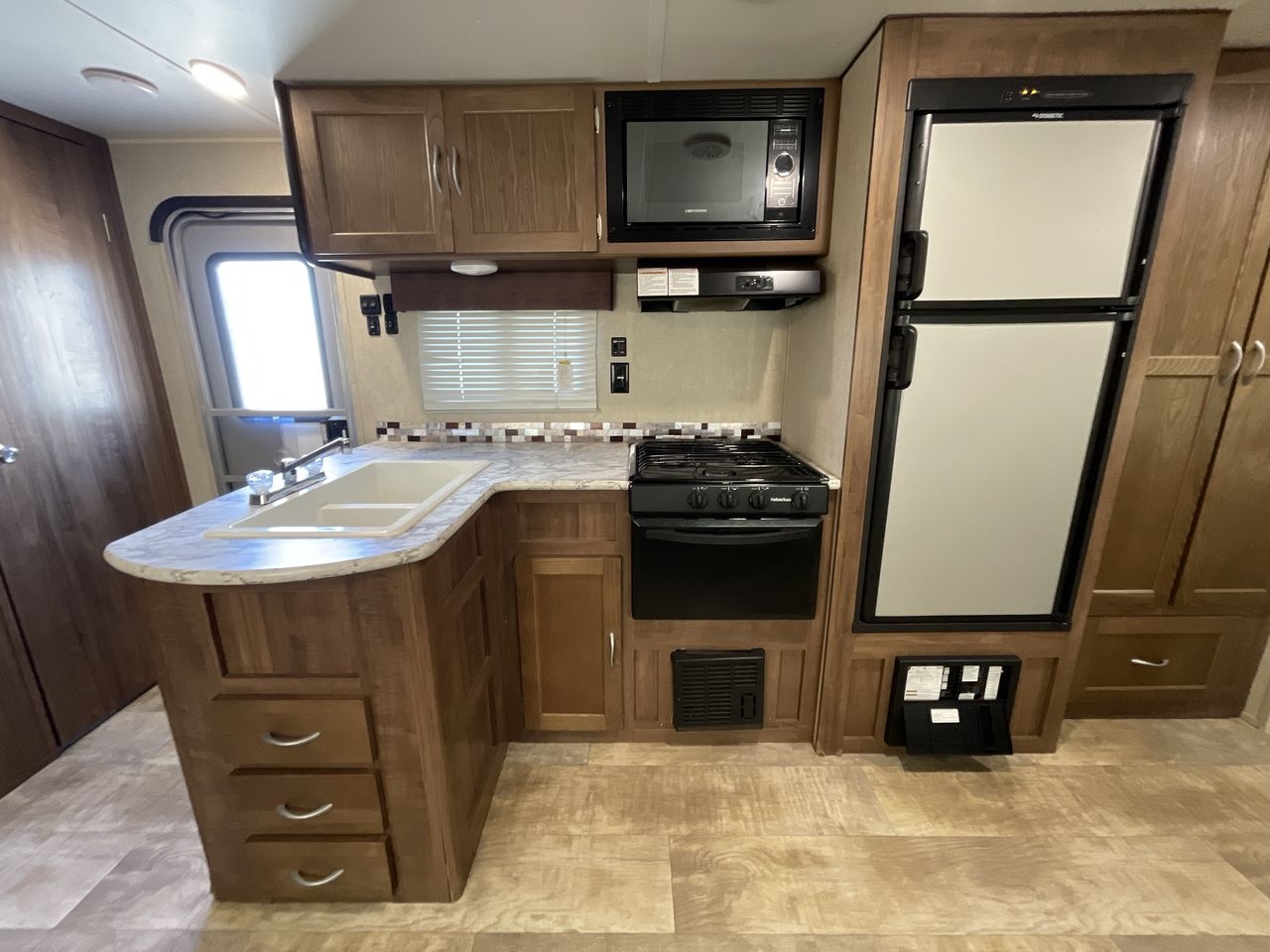2018 GULF STREAM CONQUEST 268BH