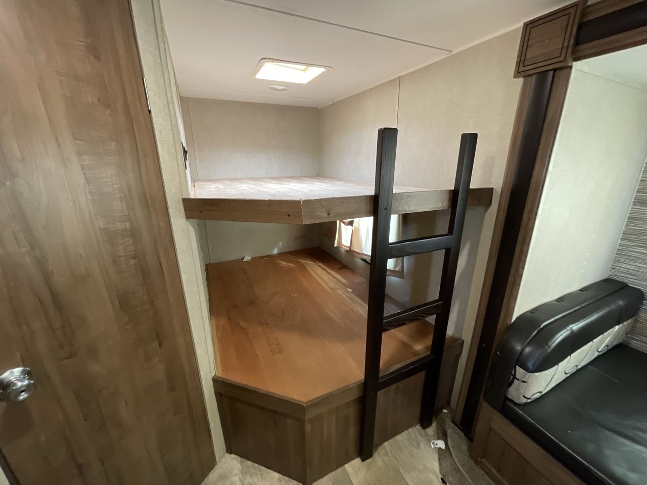 2018 GULF STREAM CONQUEST 268BH