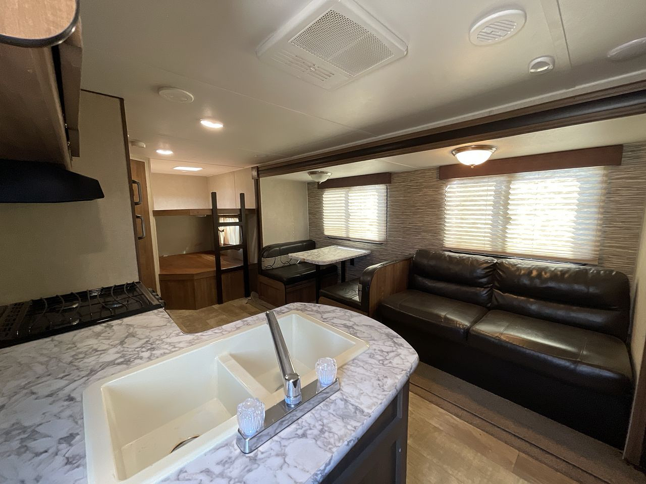 2018 GULF STREAM CONQUEST 268BH