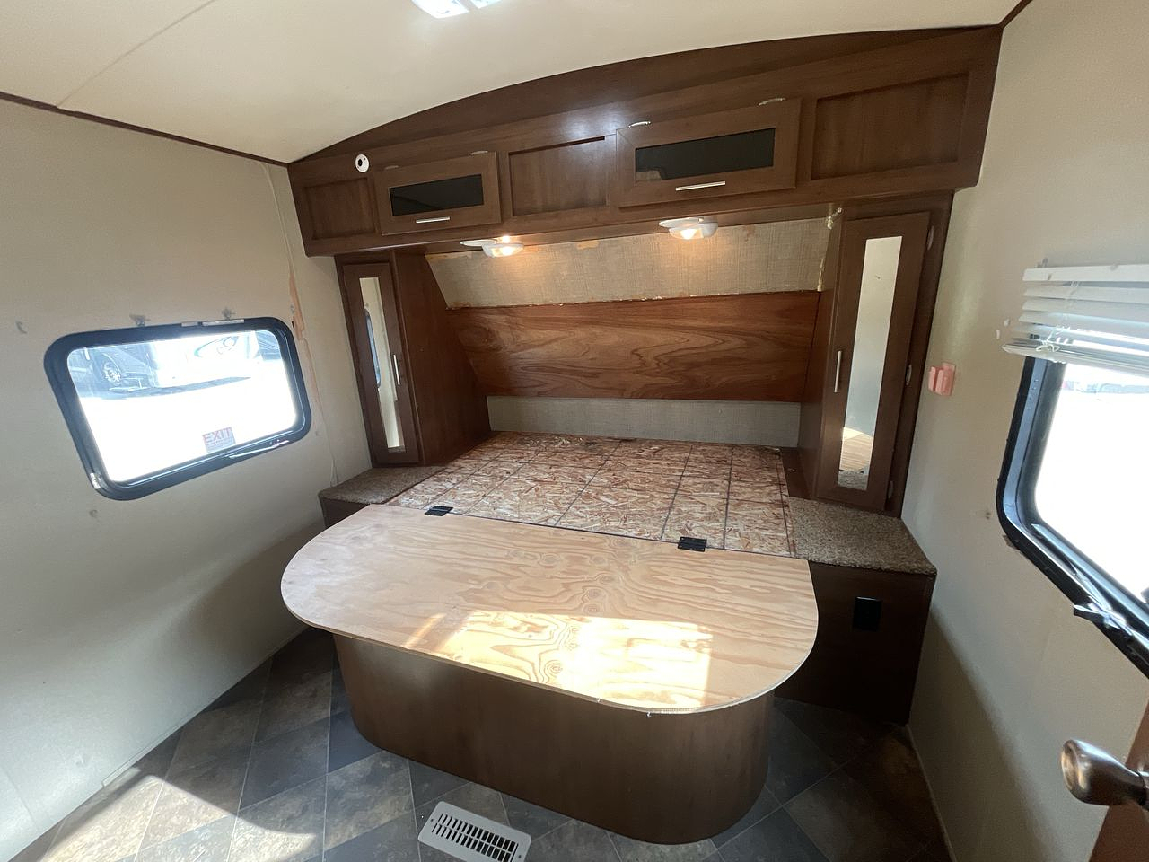 2014 DUTCHMEN AEROLITE 294RK