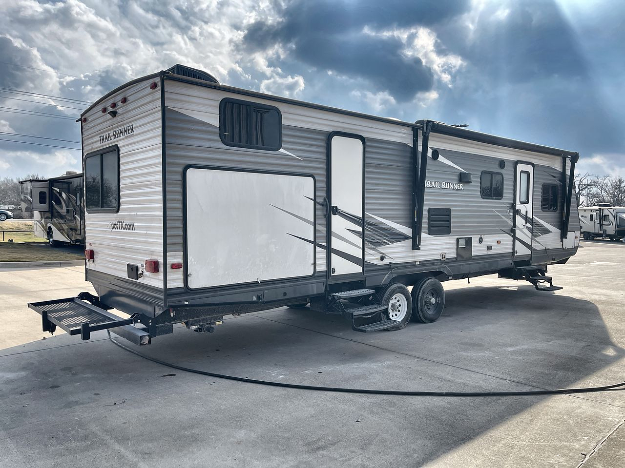 2019 HEARTLAND TRAIL RUNNER 325ODK