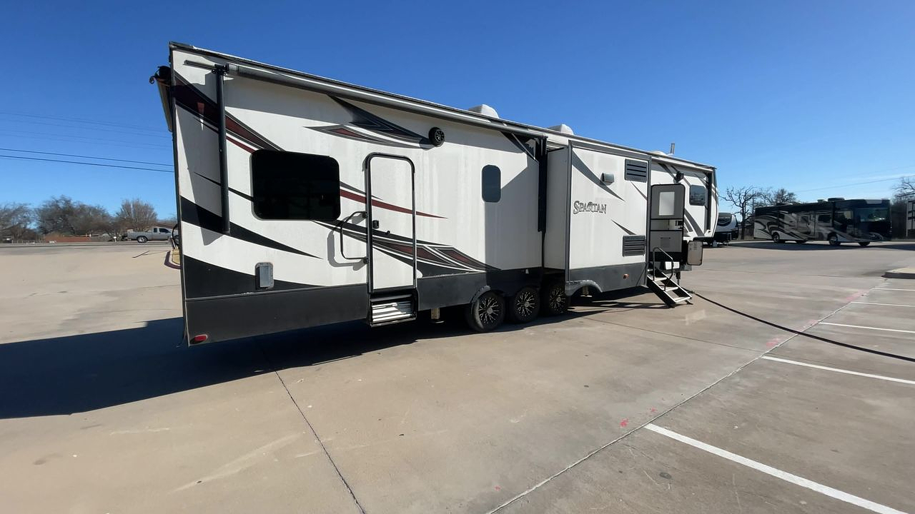 2017 FOREST RIVER SPARTAN 1245