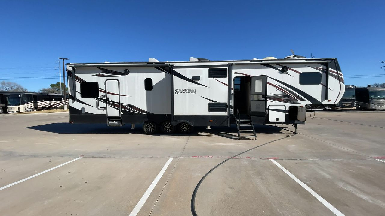 2017 FOREST RIVER SPARTAN 1245