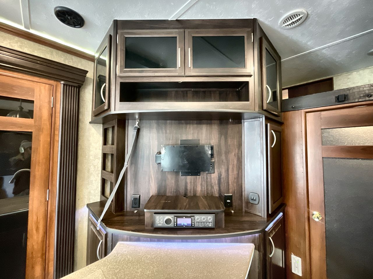 2017 FOREST RIVER SPARTAN 1245